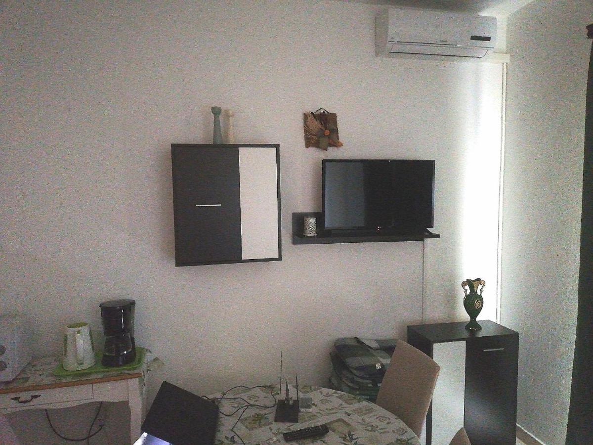 Apartments Mirela Porec Exterior photo
