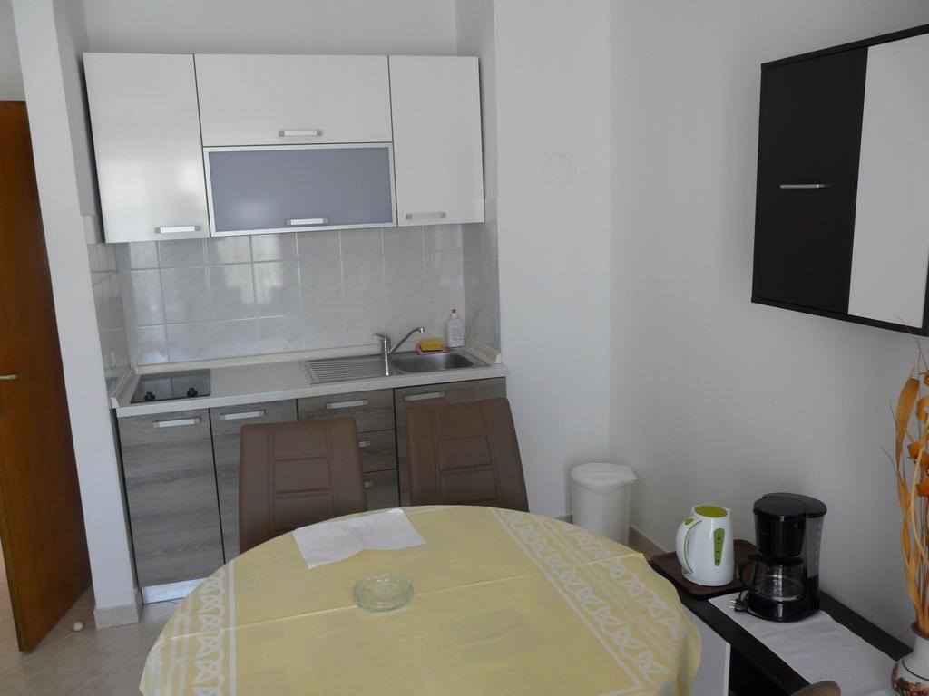 Apartments Mirela Porec Exterior photo