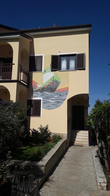 Apartments Mirela Porec Exterior photo